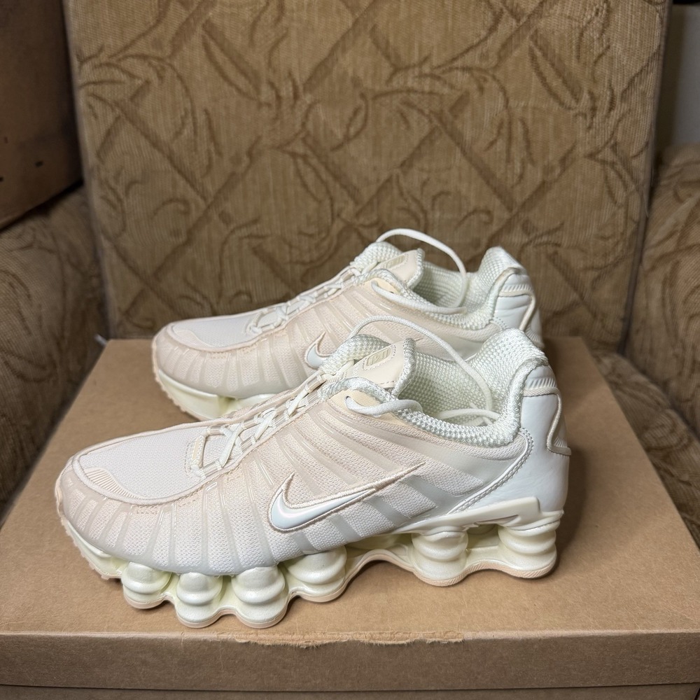Nike Shox TL Pearl White Women's Size 6 Sneakers IH5075-219 - 73897